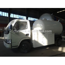 Dongfeng Mini 4 * 2 camion citerne à gps, camion miniatures en Chine à vendre